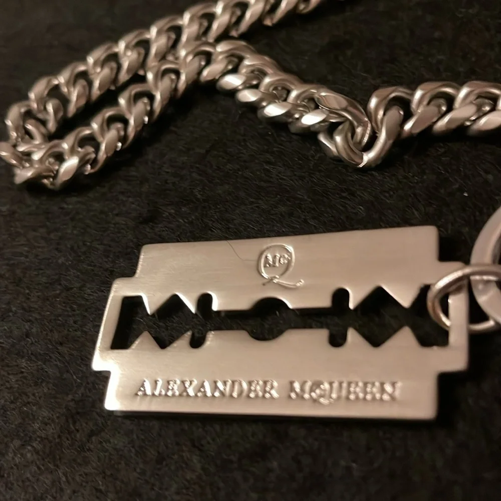 Alexander McQueen Black Leather Chain Razor Blade Keychain